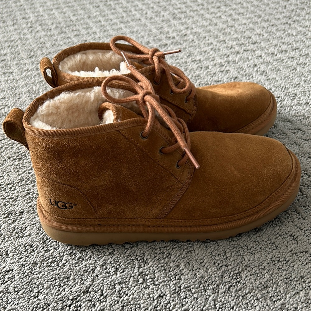 UGGS size 6